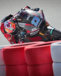 Vietti pontszerzéssel nyitott a portimaói Moto2 futamon