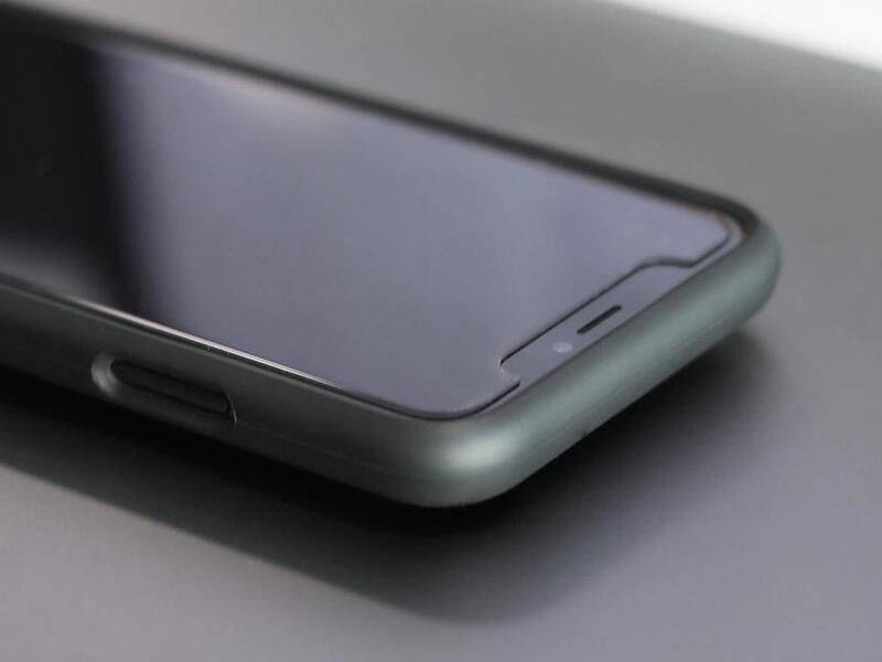 Quad lock Edzett üveg képernyővédő fólia - iPhone 12 Mini QUAD LOCK kijelzővédő fólia 1