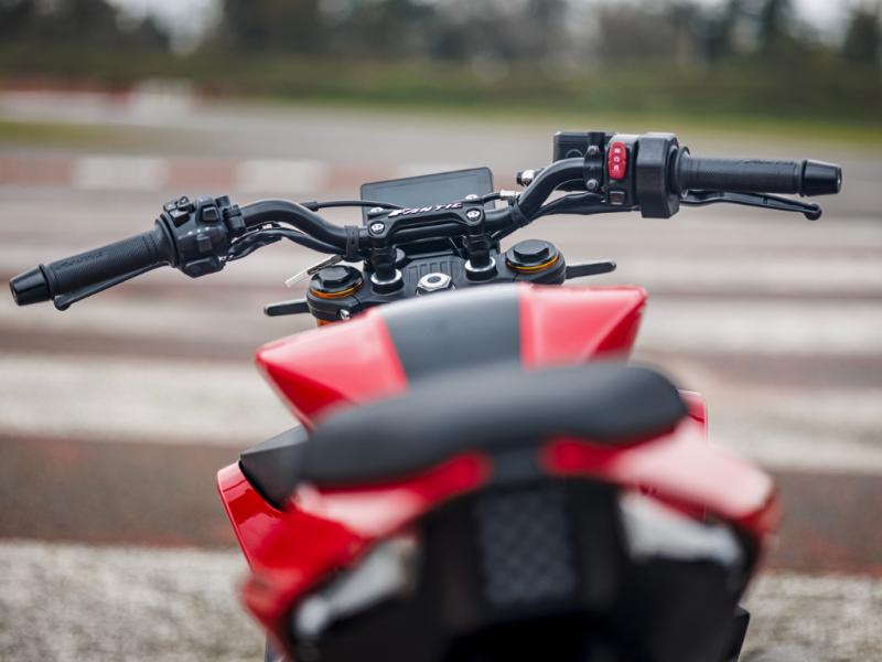 Fantic Stealth 125 STREET 13
