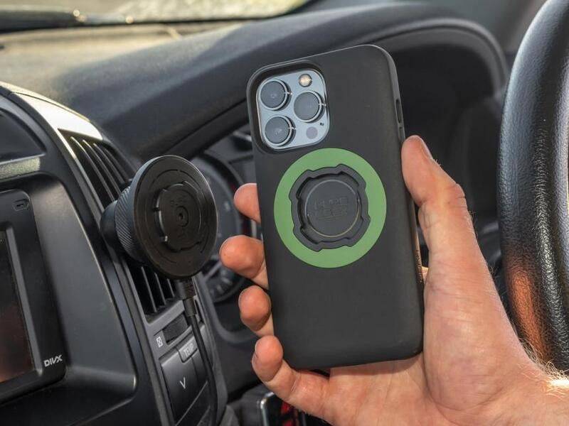 Quad lock MAG autós szellőző tartó Quad Lock rögzítő megoldások 2